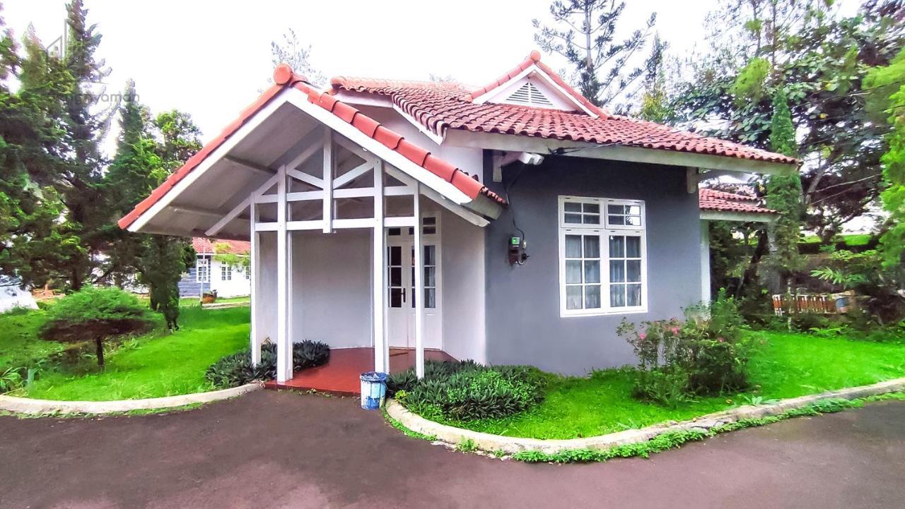 Sukanagalih Resort By Ruang Nyaman Cimacan Esterno foto